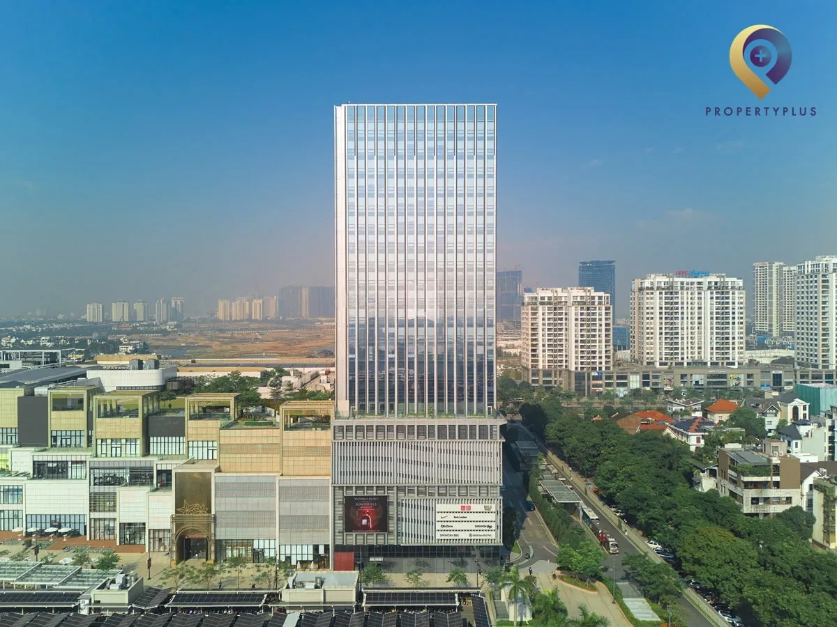Tòa nhà Lotte Mall West Lake Hanoi nhìn trực diện từ phía trước.